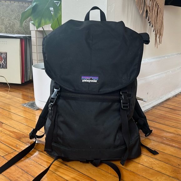 Patagonia Handbags - Black Patagonia Backpack